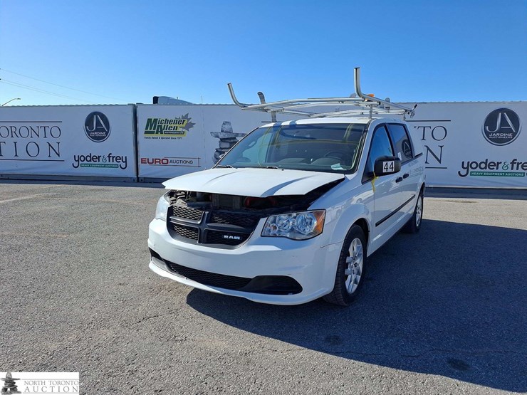 2015-ram-c/v-image-1