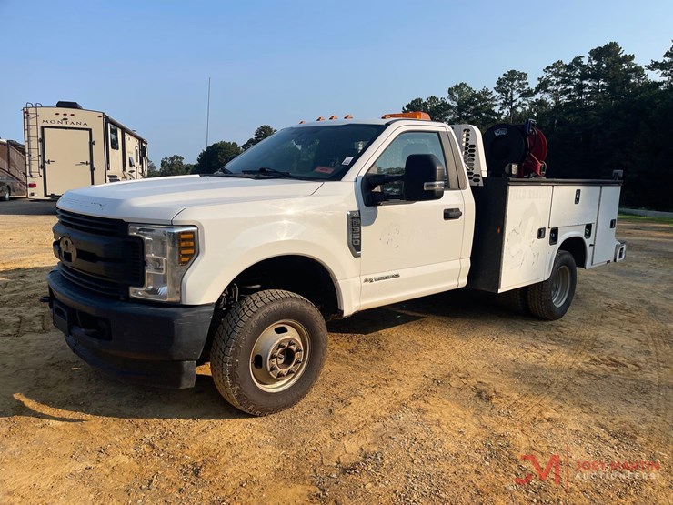 2018-ford-f350-xl-image-6