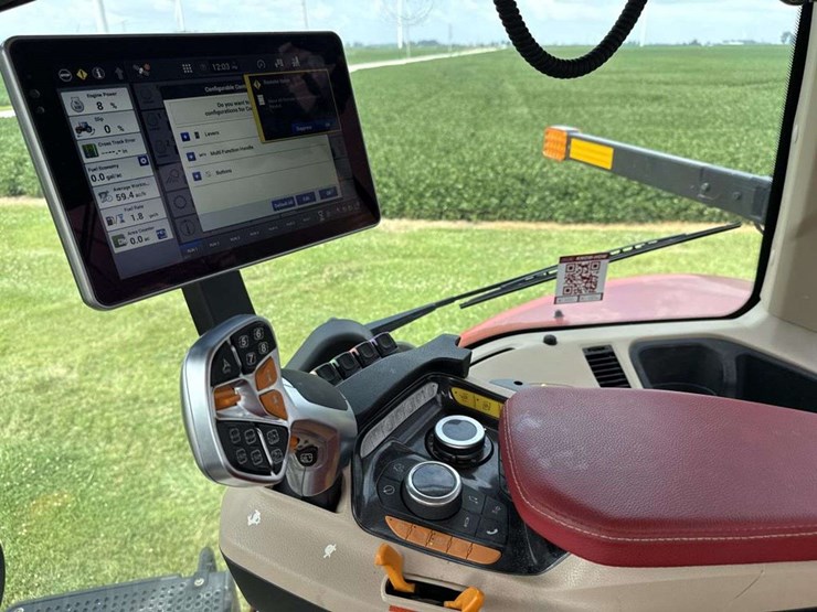 2021-case-ih-340-image-33