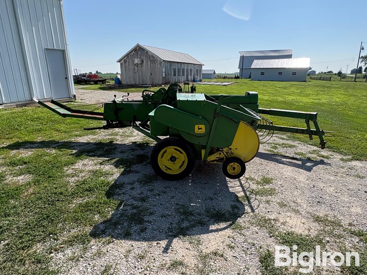 john-deere-24t-image-4