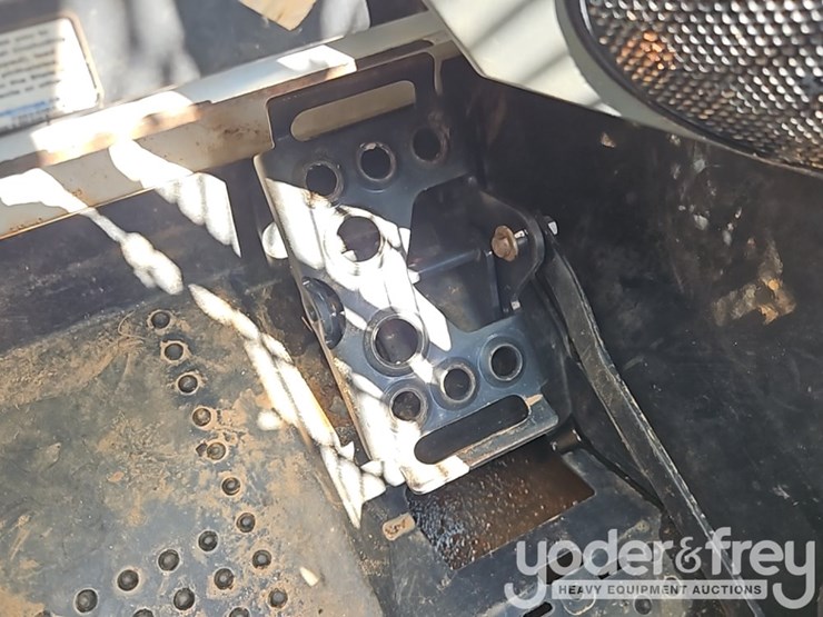 2023-bobcat-t550-image-27