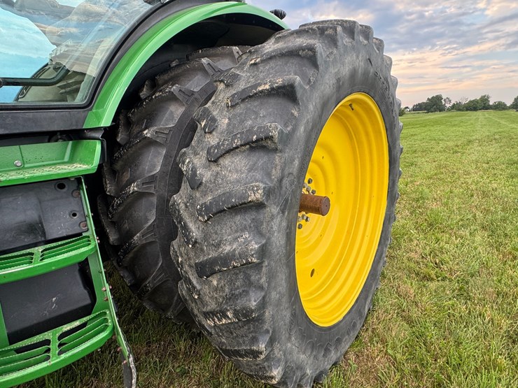 john-deere-8345r-image-36