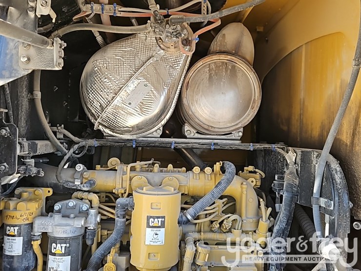 2021-caterpillar-926m-image-21