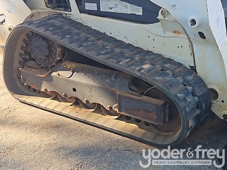 2019-bobcat-t590-image-12