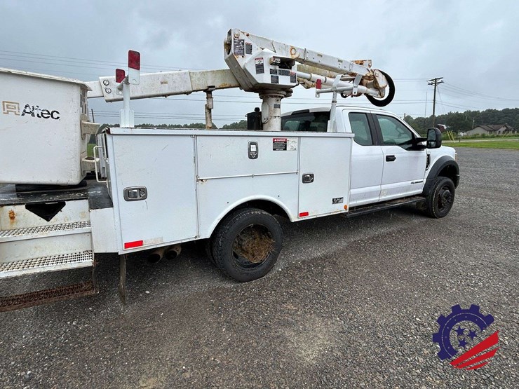 2017-ford-f550-xl-image-6