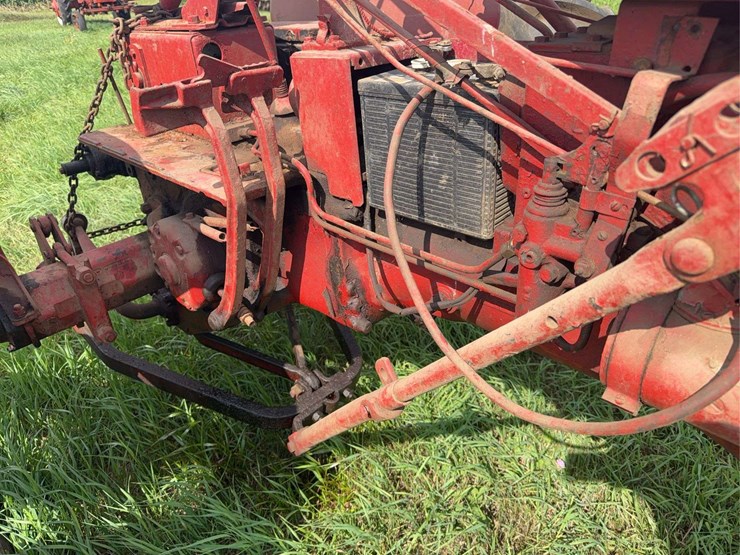 farmall-200-image-28