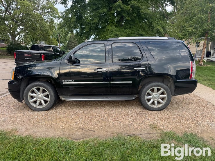 2013-gmc-yukon-image-8