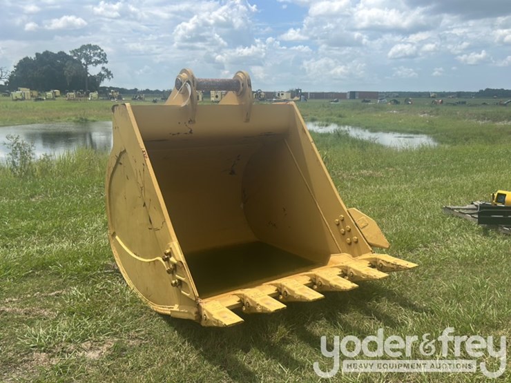 caterpillar-349-image-1