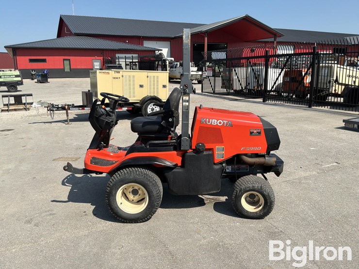 2017-kubota-f3990-image-8