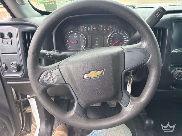 2018-chevrolet-silverado-3500hd-image-13