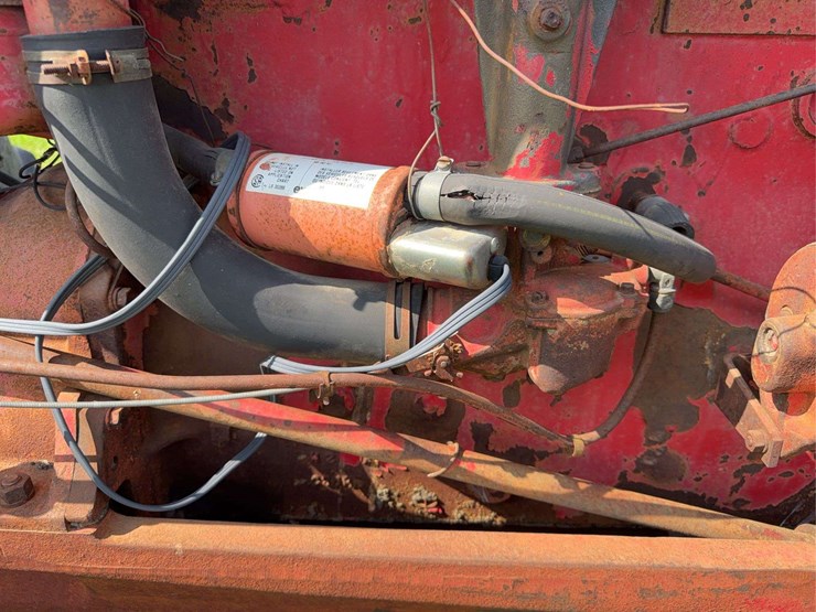 massey-ferguson-44-image-23