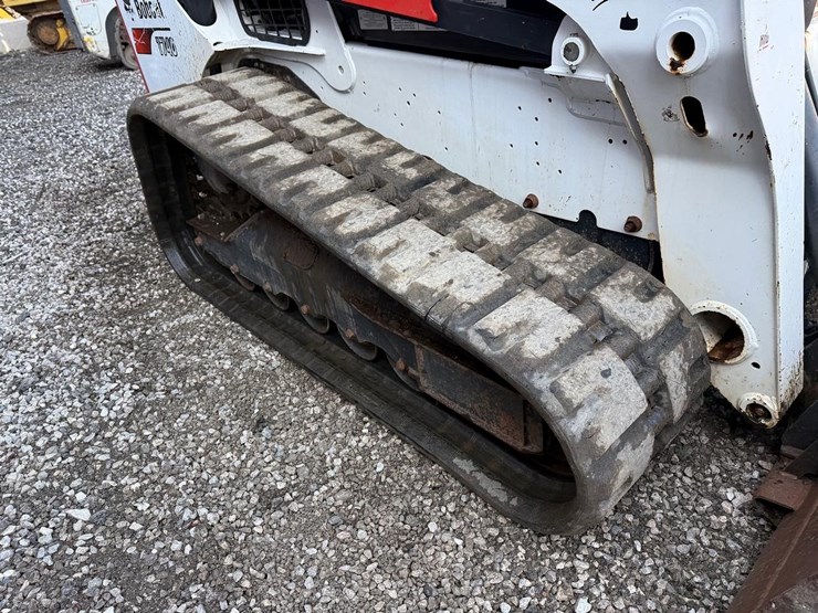2020-bobcat-t740-image-12