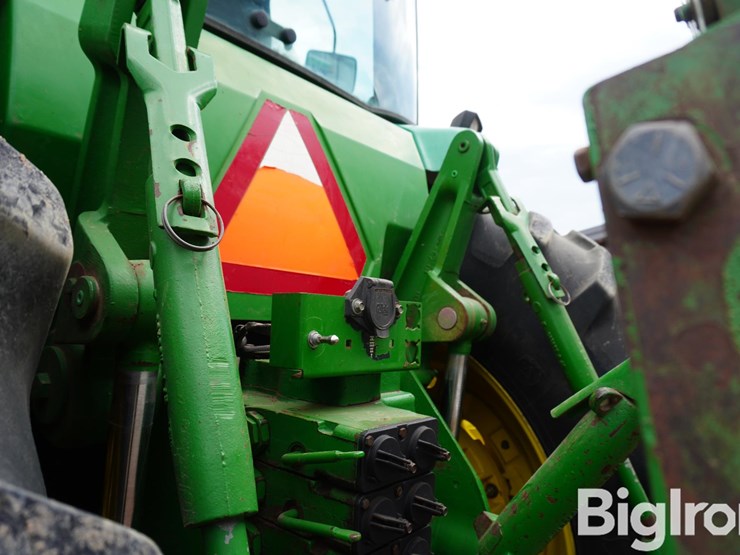 1995-john-deere-8200-image-13