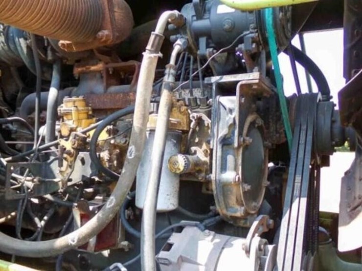 steiger-cougar-sr-270-4x4-tractor,-270-hp-image-12
