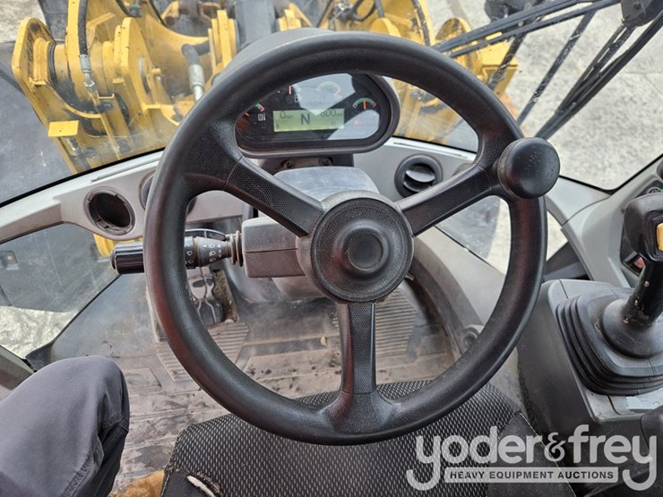 2020-caterpillar-938m-image-28