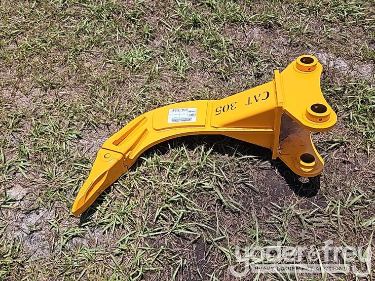 2026-caterpillar-305-image-4