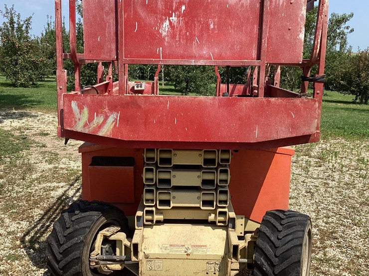 2002-jlg-260mrt-image-2