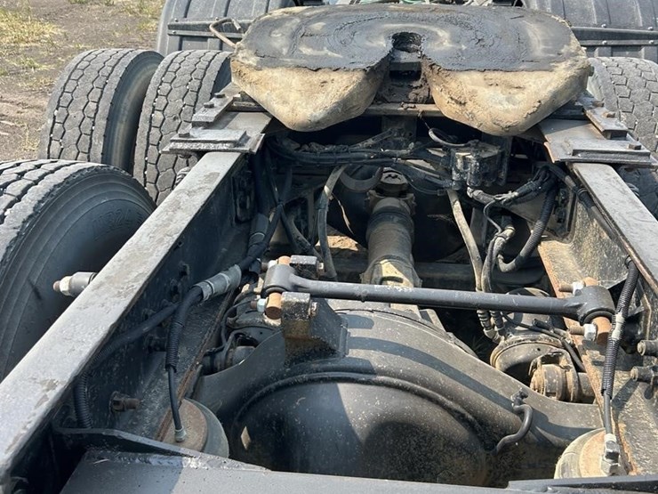 2007-kenworth-w900-image-58
