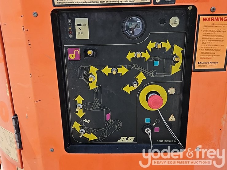 2016-jlg-e300ajp-image-17