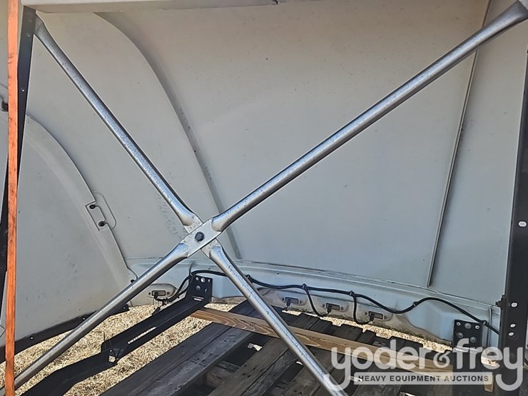 2018-kenworth-t680-image-10
