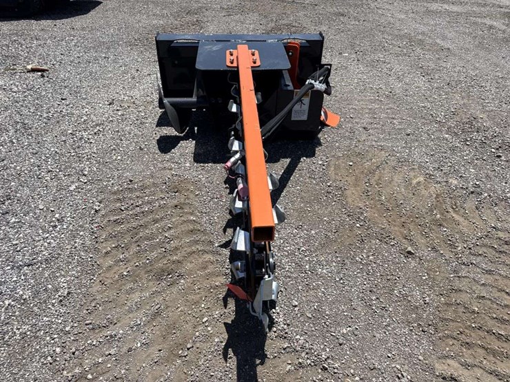 wolverine-tcr-12-48h-skidsteer-trencher-image-6