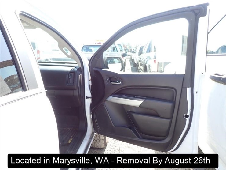 2015-chevrolet-colorado-image-25