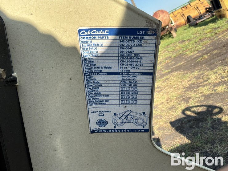 cub-cadet-lgt1054-image-15