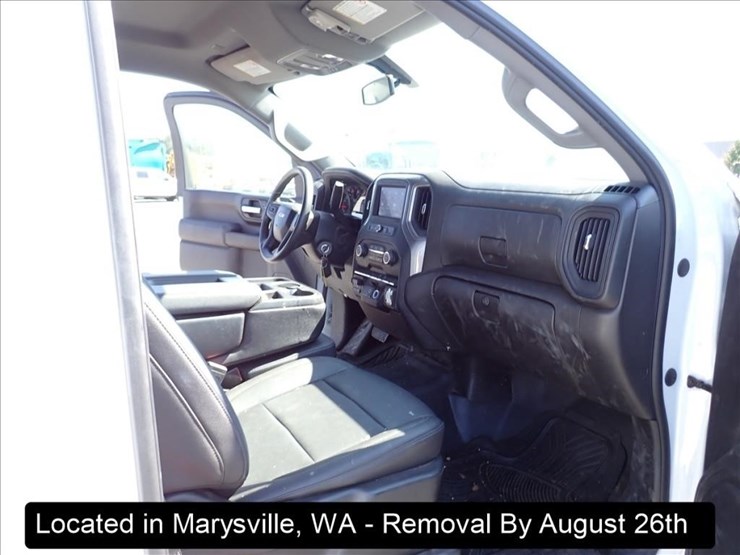 2022-chevrolet-3500-image-3