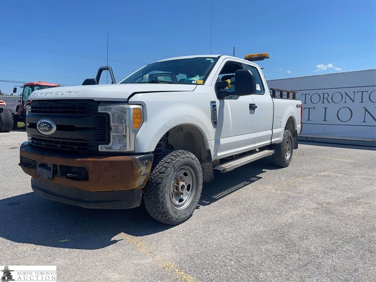 2017-ford-f250-image-1