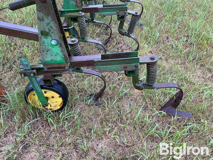 john-deere-825-image-9