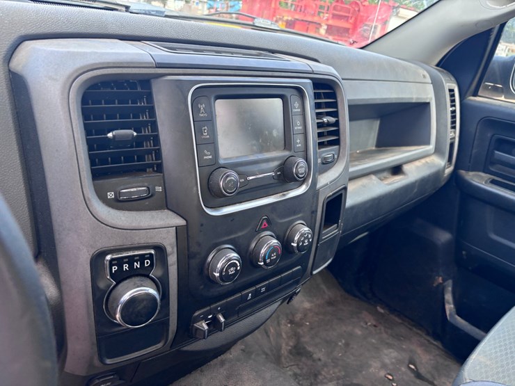 2015-dodge-ram-1500-image-8