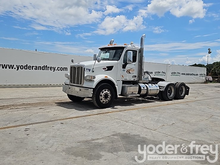 2018-peterbilt-567-image-2