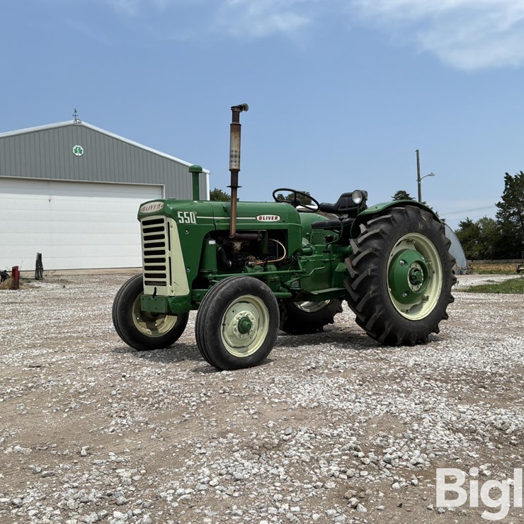 1960 OLIVER 550
