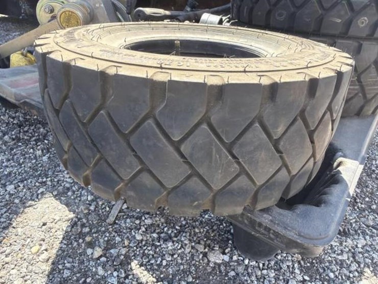 (5)-new-tire-150/75-r8-image-6