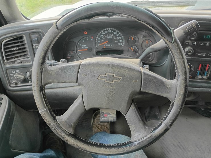 2006-chevrolet-silverado-3500-image-47