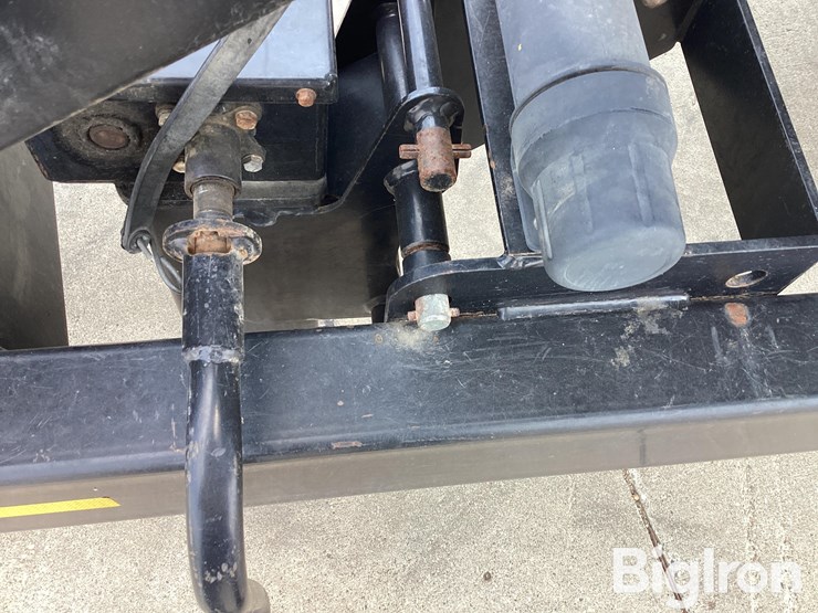 2012-kinze-1100-image-14