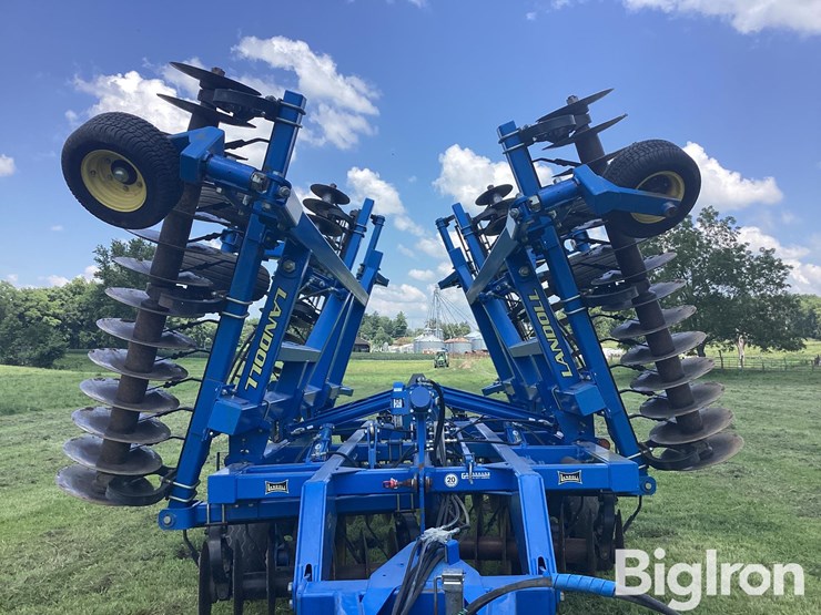 2015-landoll-7431-26-image-19