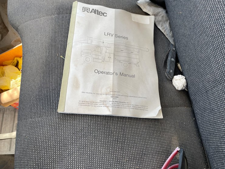 #2253-•-1998-isuzu-2-ton-cargo-truck-(has-nm-title)-(located-in-las-cruces)-image-33