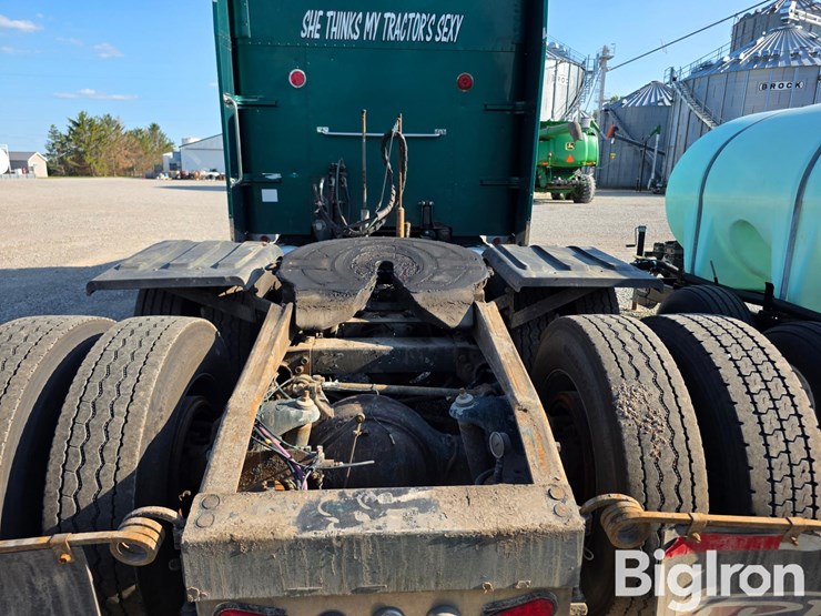 1998-peterbilt-379-image-11