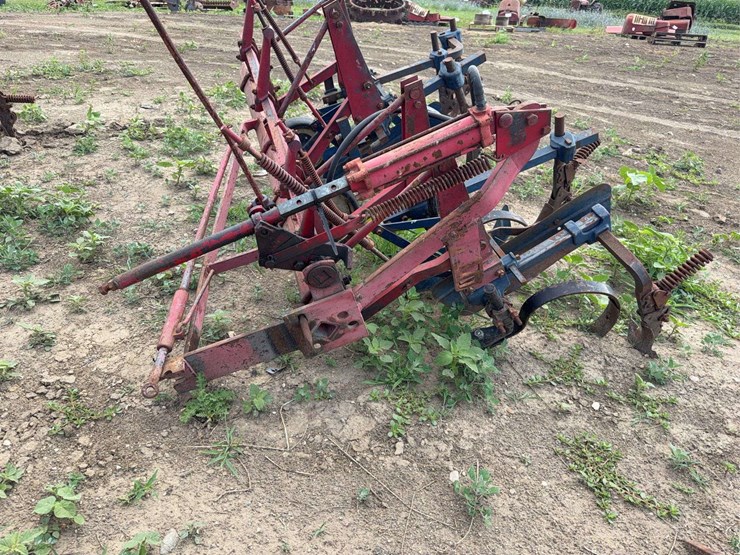 international-harvester-34-461-fast-hitch-mounted-cultivator-image-7
