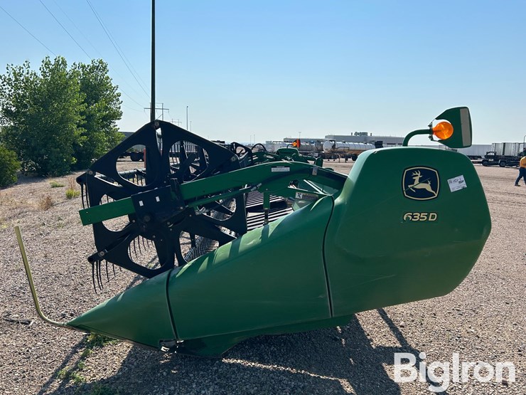 2010-john-deere-635d-image-8