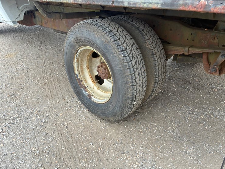 1992-dodge-3500-image-6
