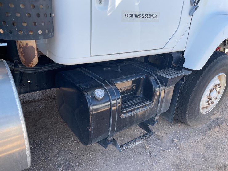 2005-vactor-2100-image-43