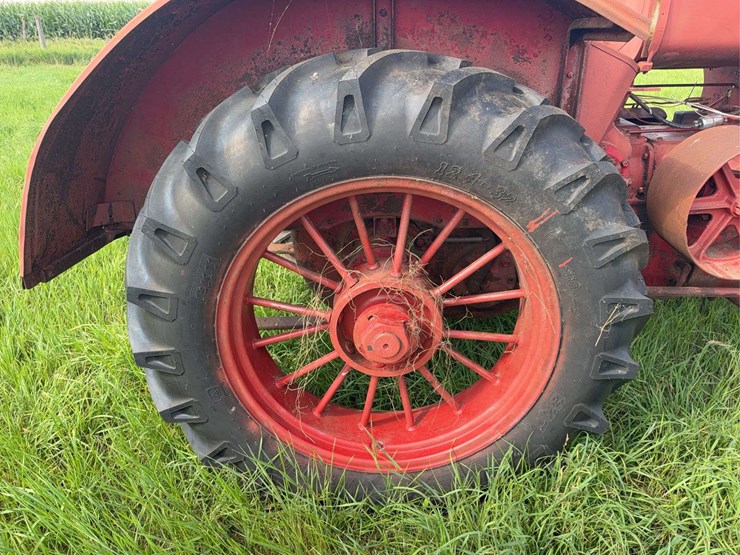 mccormick-deering-w-40-image-33