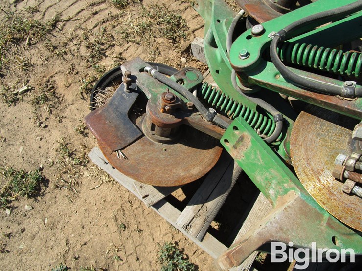 john-deere-14-image-16