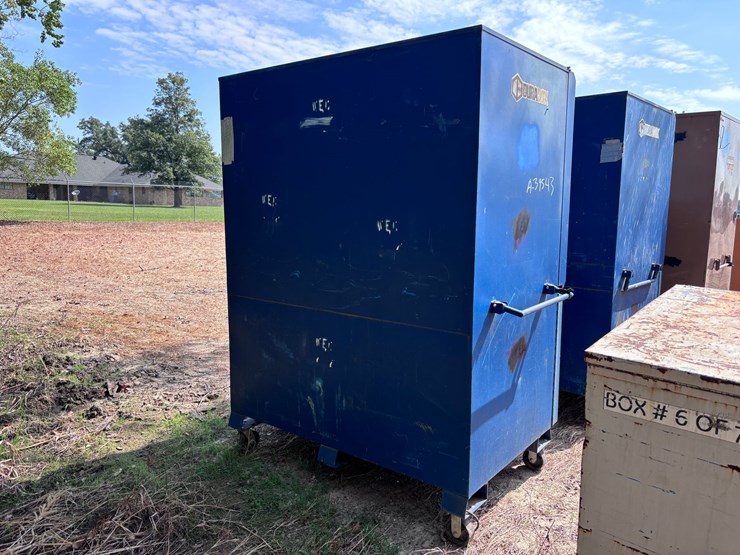 #5103-•-knaack-jobsite-boxes-with-miscellaneous-items-image-2