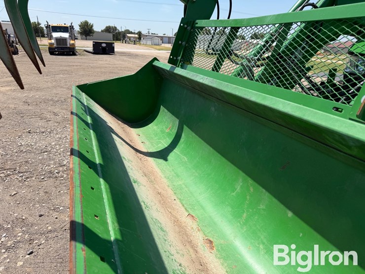 2018-john-deere-6155m-image-10