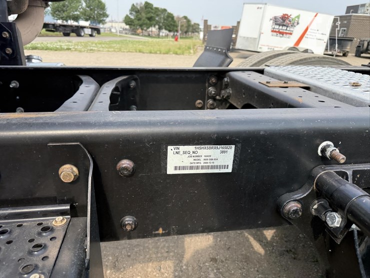 2009-international-transtar-8600-image-15