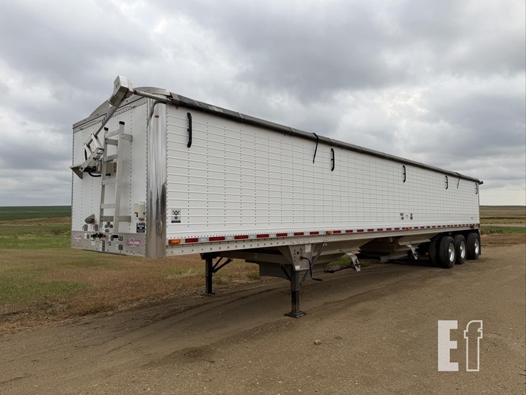 2011-wilson-grain-trailer-image-1