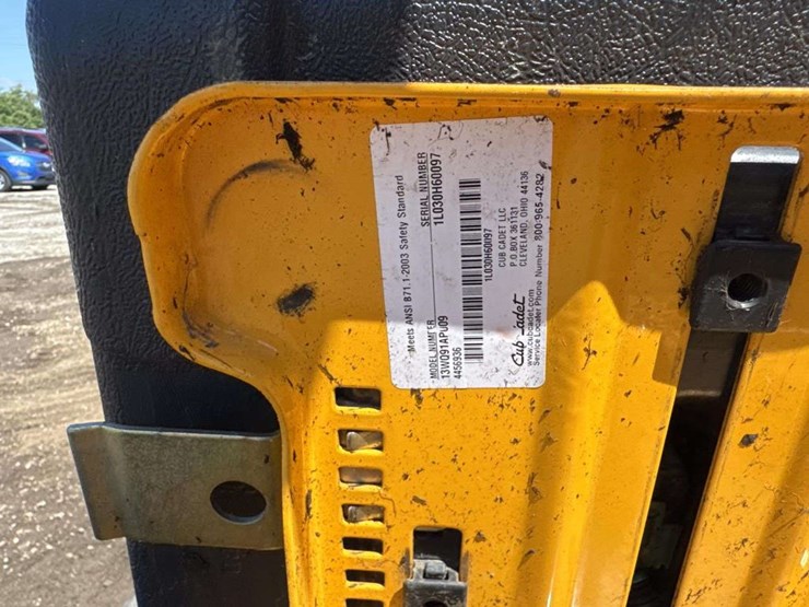 cub-cadet-1050-image-12